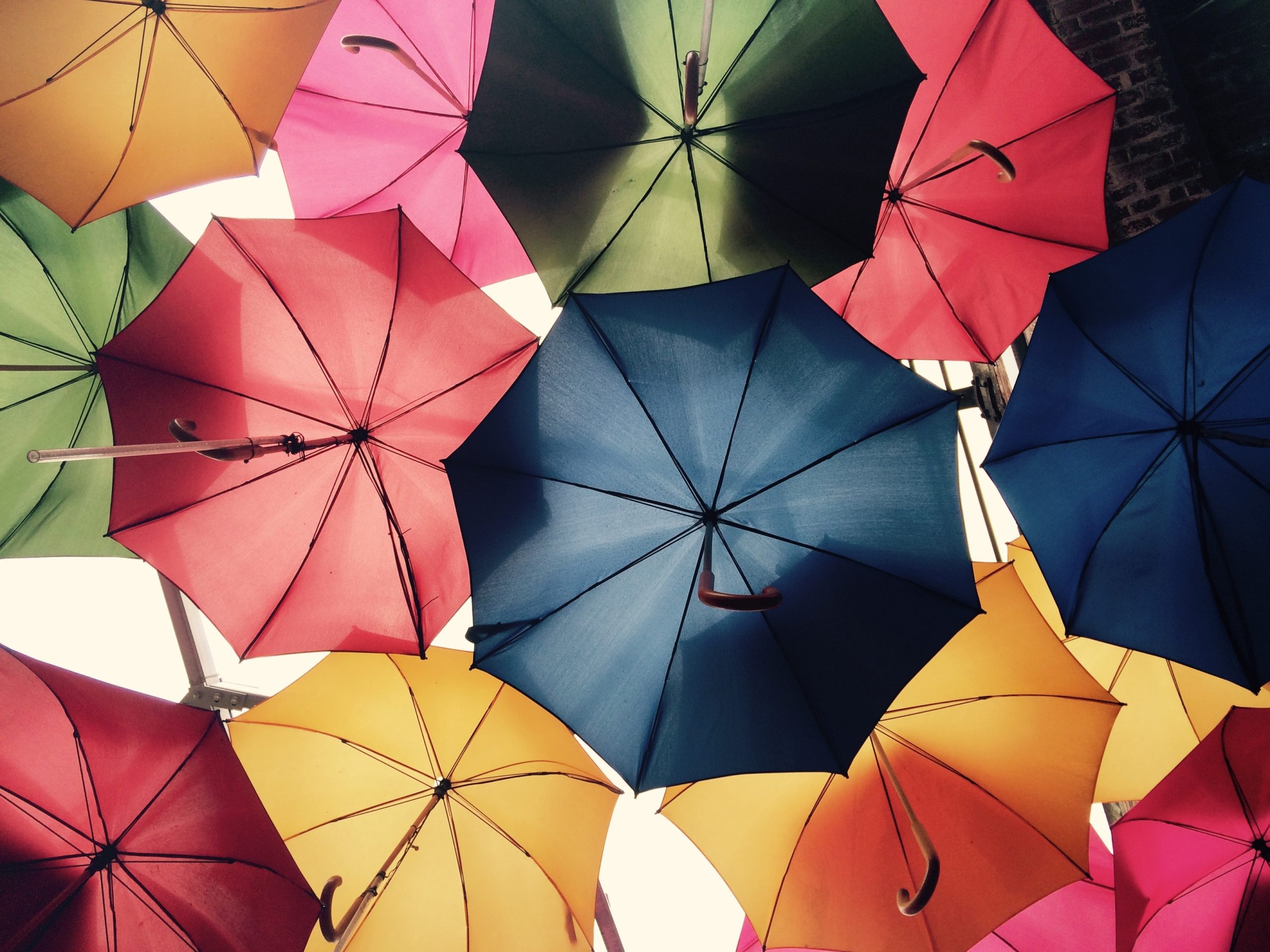 Parapluies comme goodies d’entreprise : Un choix pratique et mémorable pour votre marque